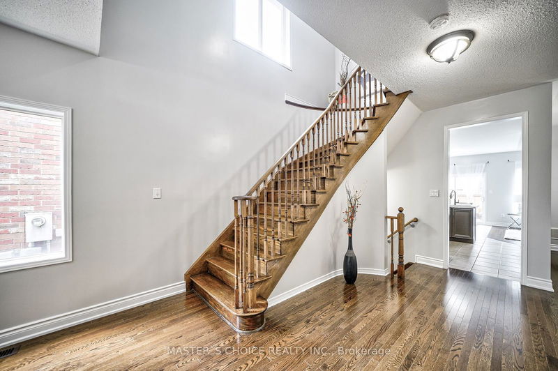 3315 Ruth Fertel Dr  Mississauga, L5M 0H5 | Image 6