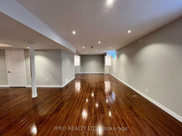 Bsmt - 283 Cochrane Terrace