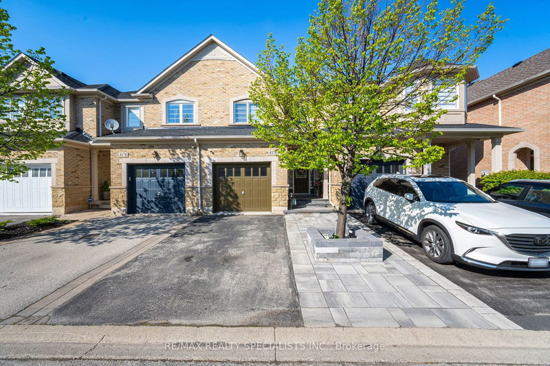 home for sale on 4174 Rawlins Common