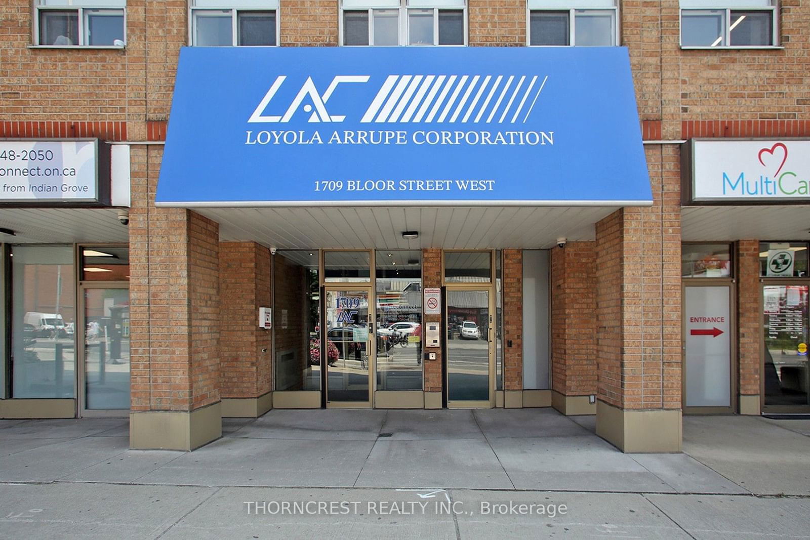 Building at 1709 Bloor Street, Toronto, High Park-Swansea