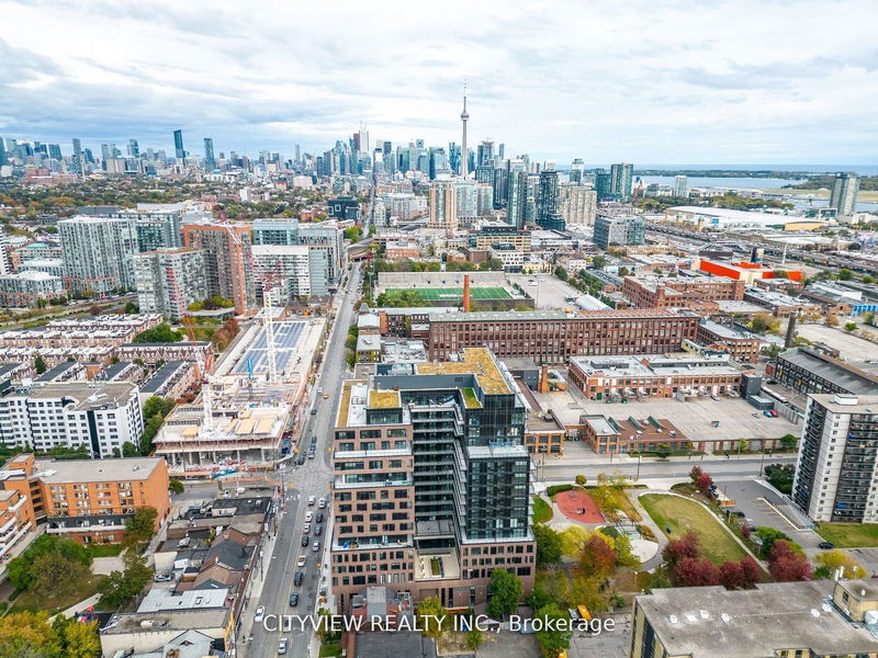 home for sale on 1119-270 Dufferin Street