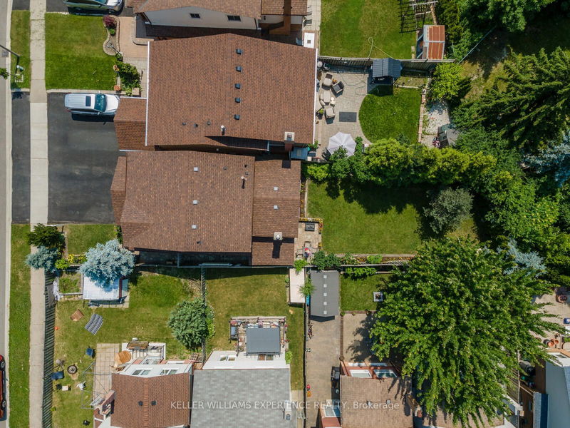 15 Thorson Gate  Brampton, L6V 3W8 | Image 3