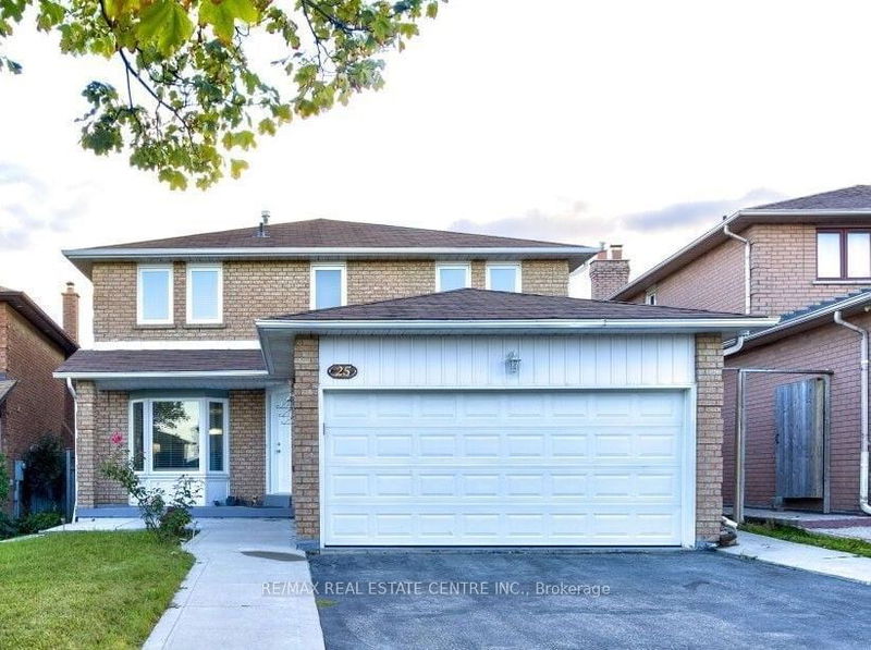 25 Oaklea Blvd  Brampton, L6Y 4H7 | Image 1