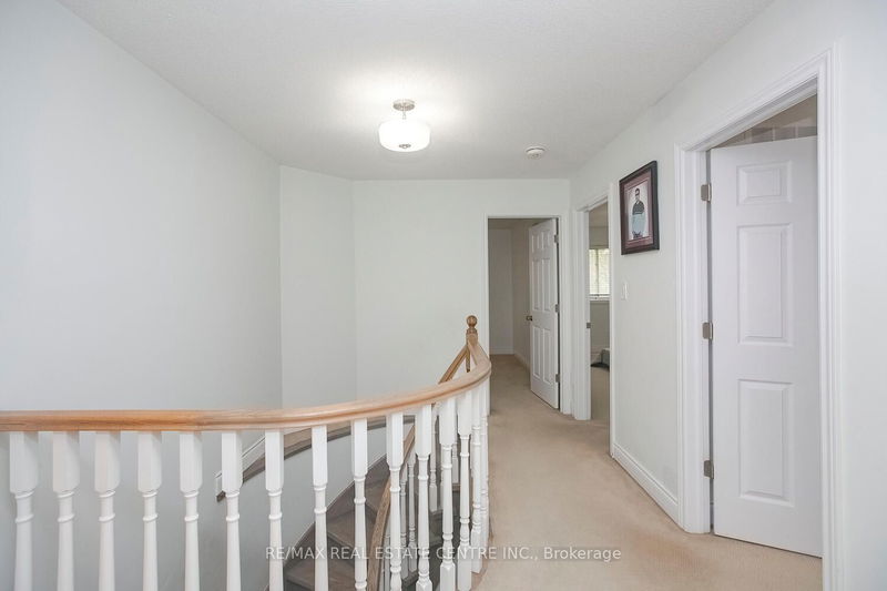 25 Oaklea Blvd  Brampton, L6Y 4H7 | Image 16