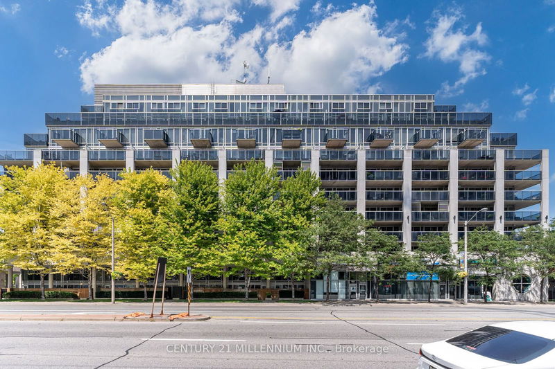 1040 The Queensway #111, Toronto, Ontario (MLS W9055126)