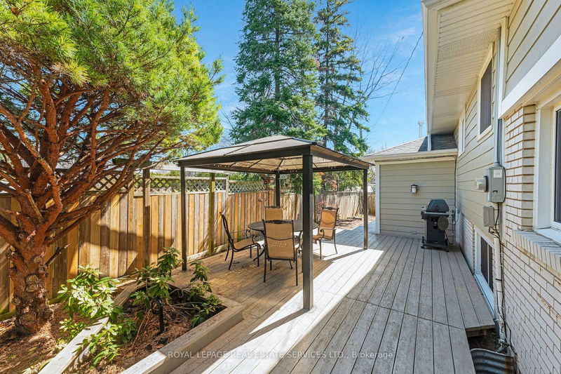 11 Rayne Ave  Oakville, L6H 1C1 | Image 25