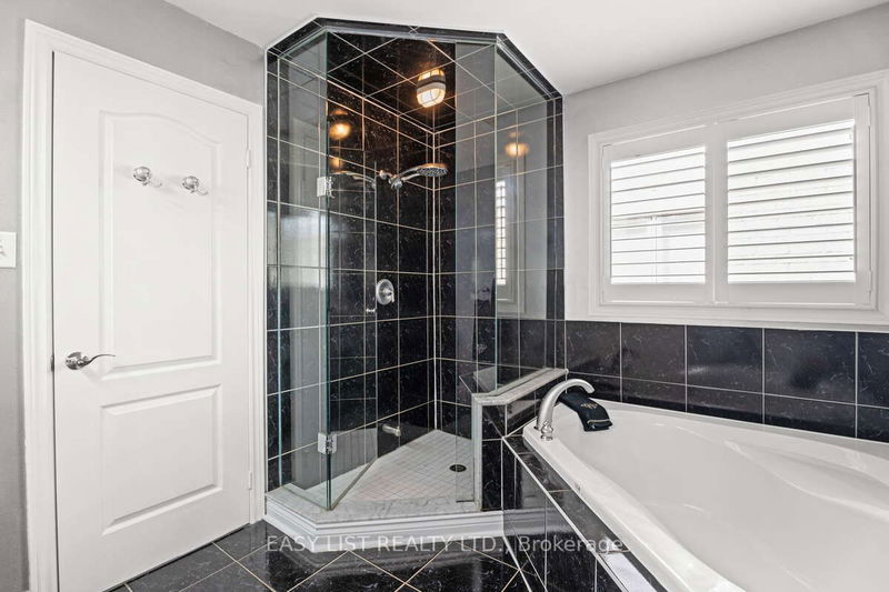 58 Stonebrook Cres  Halton Hills, L7G 6E5 | Image 23