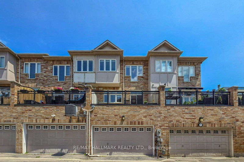 home for lease on 3 Chimes Lane