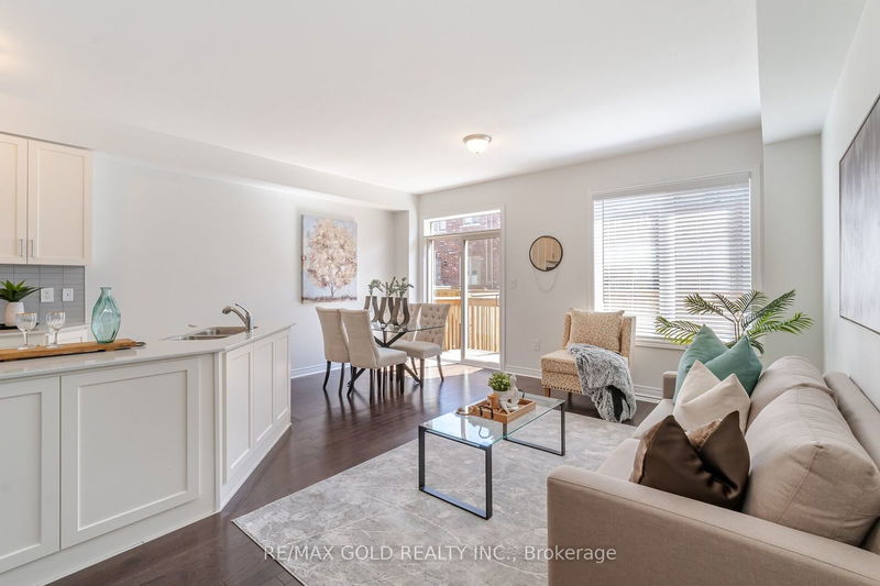 21 Pearman Cres  Brampton, L7A 4Y8 | Image 11