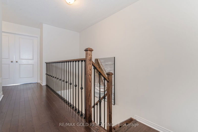 21 Pearman Cres  Brampton, L7A 4Y8 | Image 20