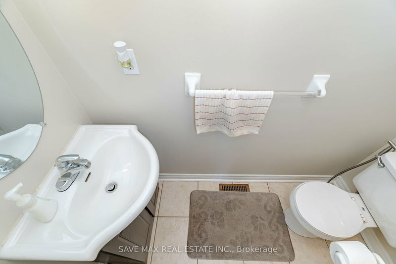 5669 Freshwater Dr  Mississauga, L5M 7G1 | Image 16