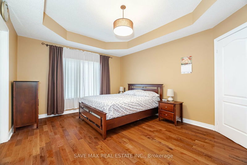 5669 Freshwater Dr  Mississauga, L5M 7G1 | Image 18