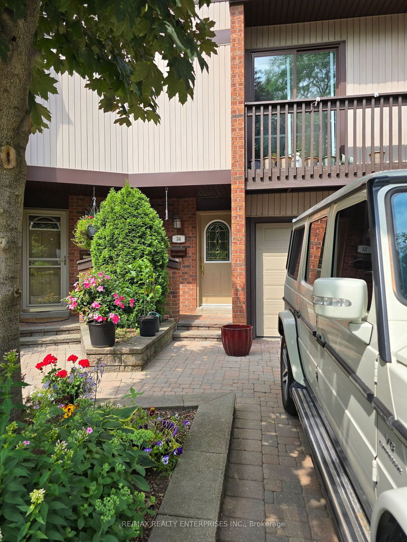 home for lease on 34-1060 Walden Circle