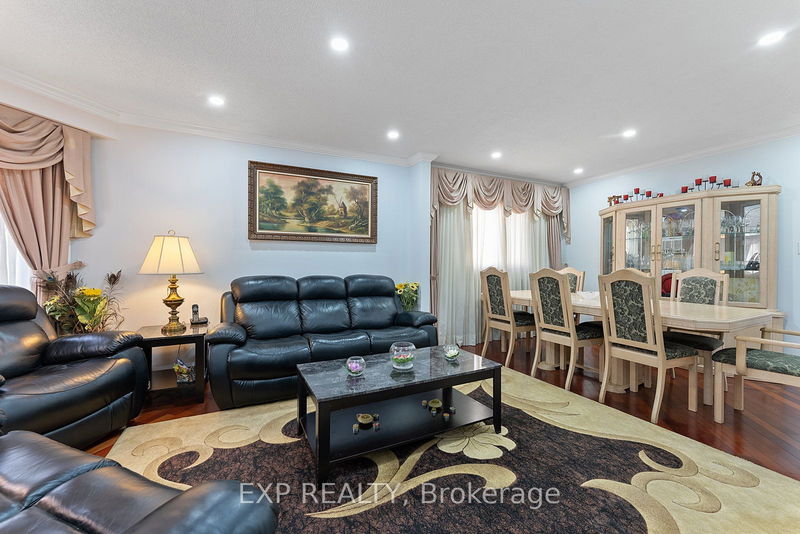 3553 Nutcracker Dr  Mississauga, L5N 6G2 | Image 6