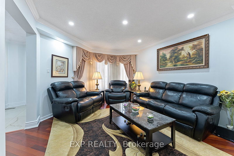 3553 Nutcracker Dr  Mississauga, L5N 6G2 | Image 8