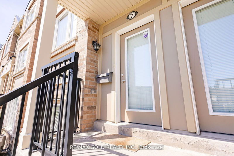 home for sale on 7-3185 Boxford Crescent