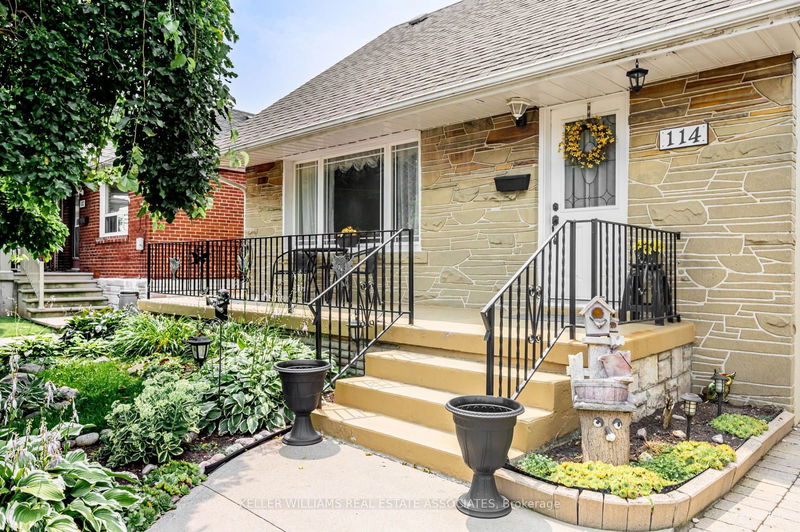 home for sale on 114 Spears Street
