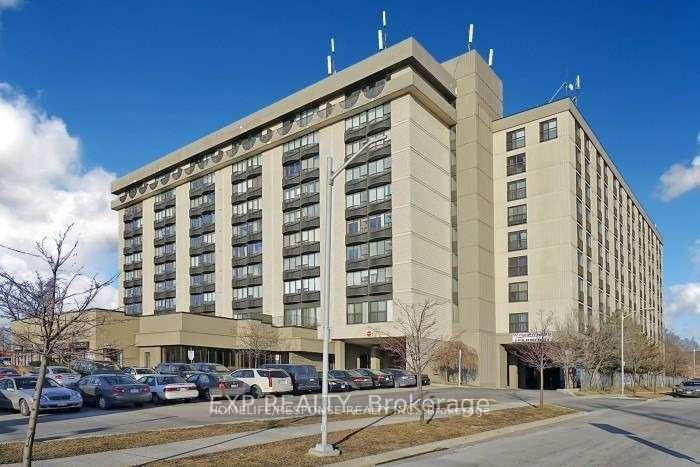 home for lease on 212-2737 KEELE Street