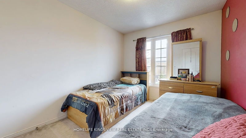 29 Mistdale Cres  Brampton, L7A 1S2 | Image 23