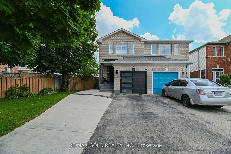 home for sale on 44 Needlewood Lane