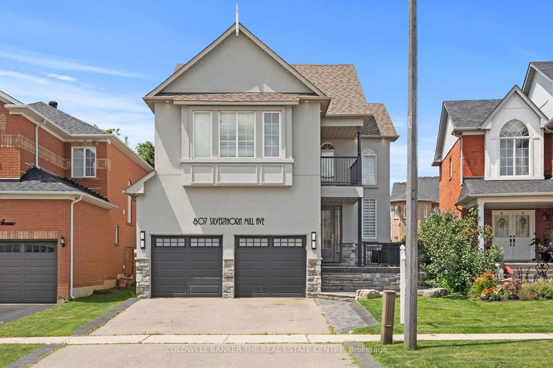 home for sale on 807 Silverthorn Mill Avenue
