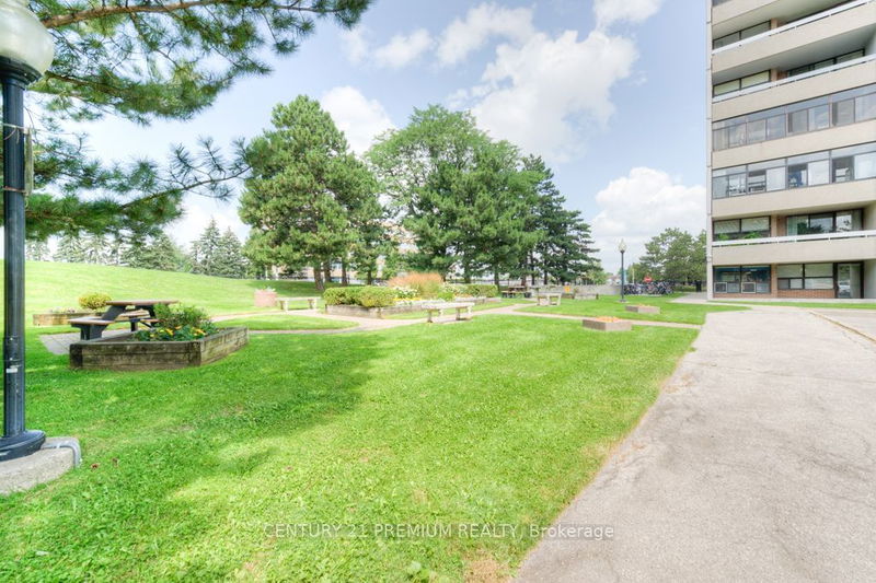  204 - 15 Kensington Rd  Brampton, L6T 3W2 | Image 18