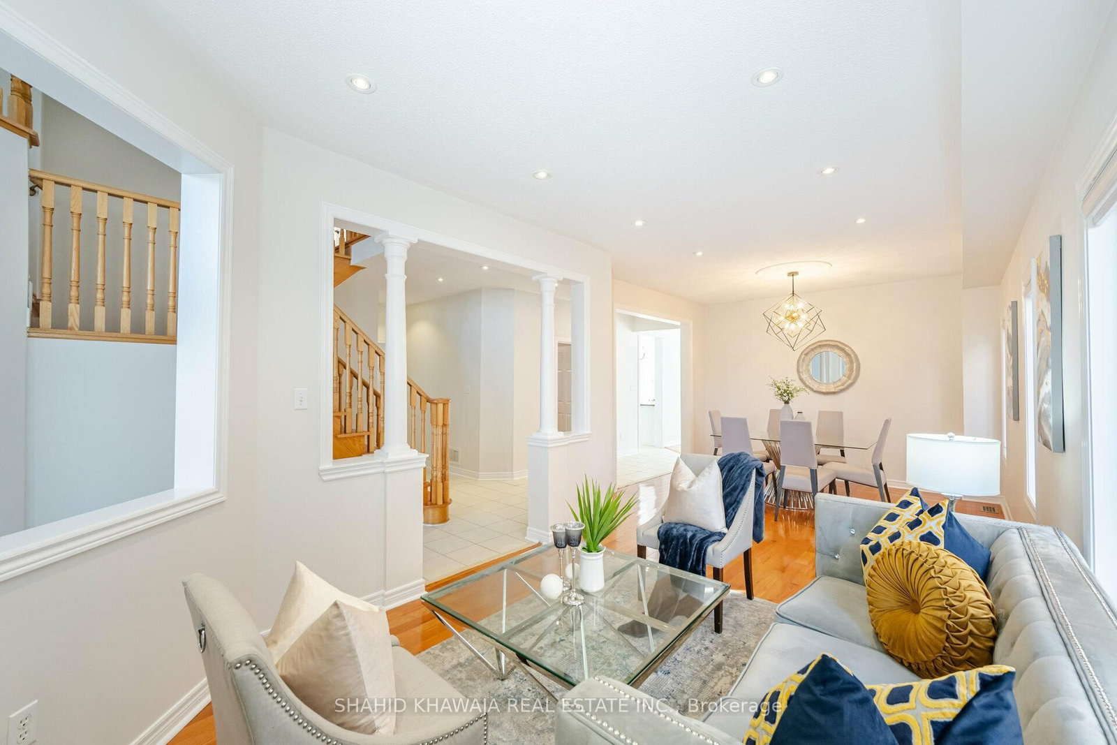 Listing Image 7