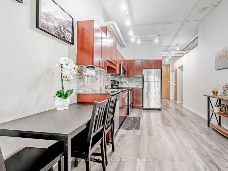  218 - 2 Fieldway Rd  Toronto, M8Z 0B9 | Image 24