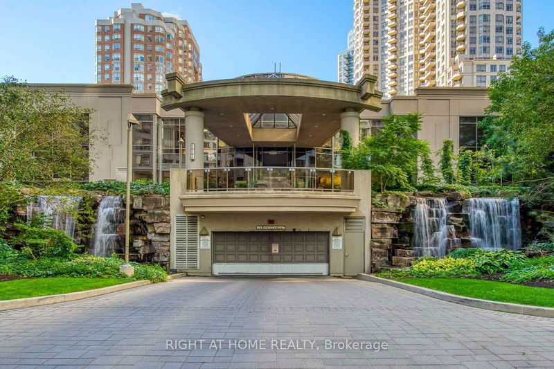 home for lease on 701-3880 Duke Of York Boulevard