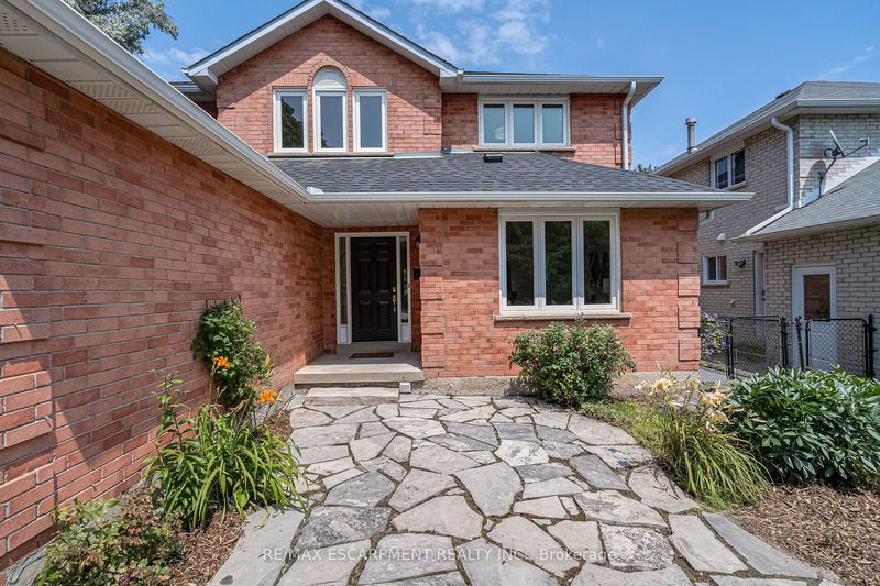 4107 Wheelwright Cres  Mississauga, L5L 2X3 | Image 33