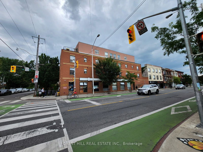 home for lease on 301-826 Bloor Street W