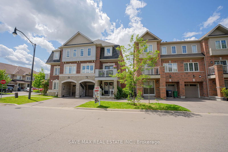 4 Francesco St  Brampton, L7A 4N7 | Image 2