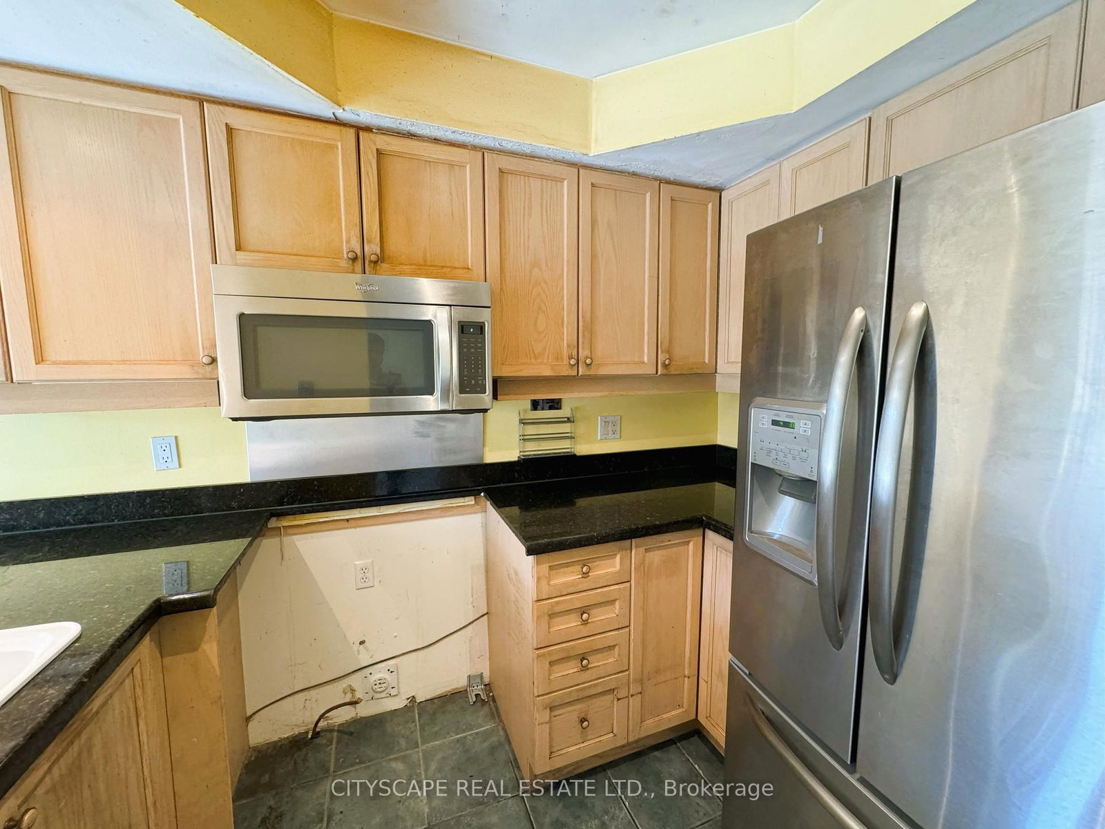 Listing Image 7