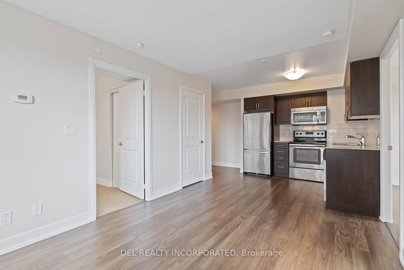 522 - 2 Eva Rd, Toronto, M9C 0A9 | Image 3