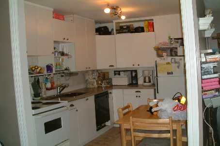 83 - 45 Hansen Rd N, Brampton, L6V3C5 | Image 3