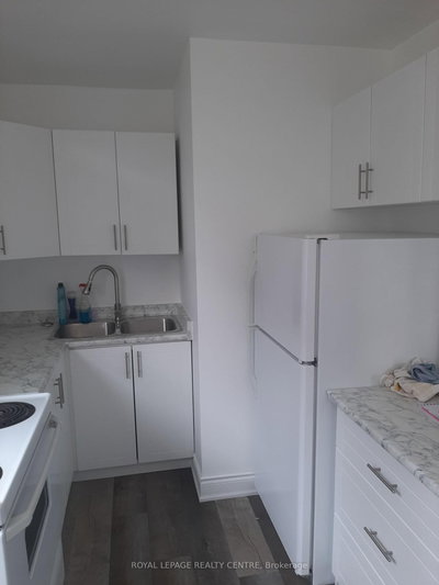 Unit 502 — 49 Queen Street E — more photos