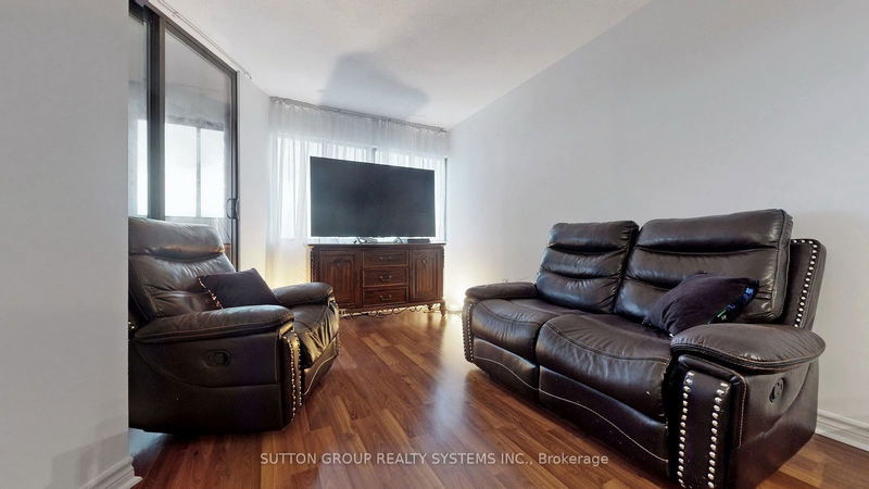  1904 - 1580 Mississauga Valley Blvd  Mississauga, L5A 3T8 | Image 9