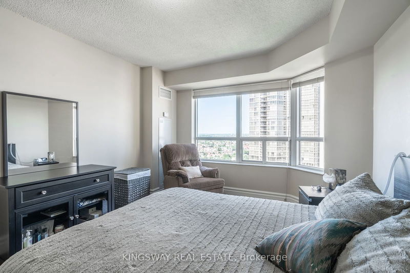  2018 - 25 Kingsbridge Garden Circ  Mississauga, L5R 4B1 | Image 22