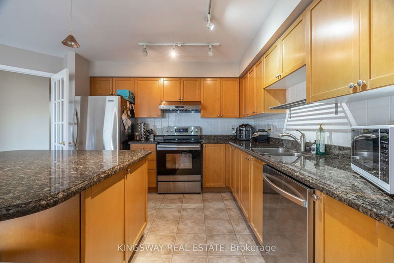  2018 - 25 Kingsbridge Garden Circ  Mississauga, L5R 4B1 | Image 9