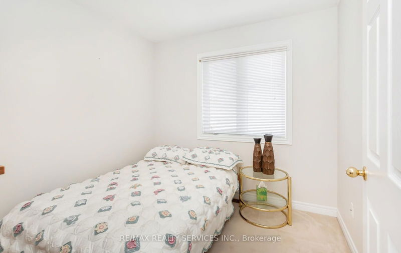 52 Sunny Glen Cres  Brampton, L7A 2C6 | Image 27