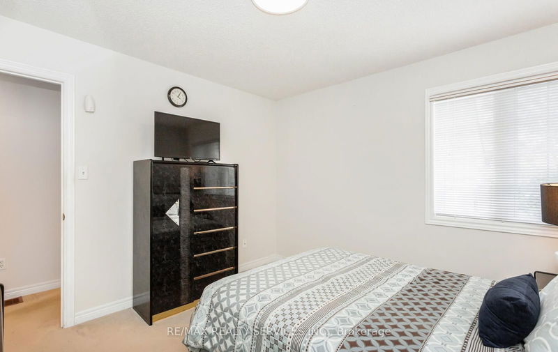 52 Sunny Glen Cres  Brampton, L7A 2C6 | Image 30