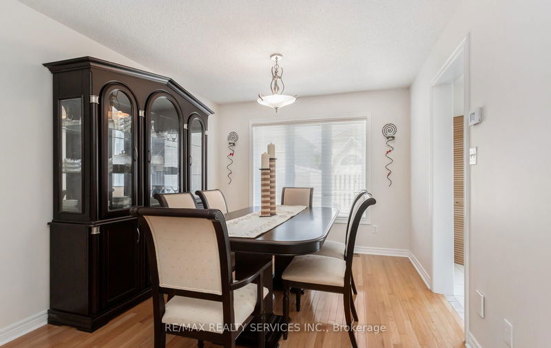 52 Sunny Glen Cres  Brampton, L7A 2C6 | Image 8