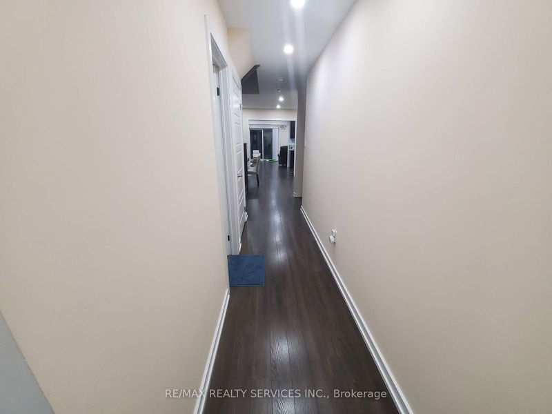 home for lease on 502 Queen Mary Drive