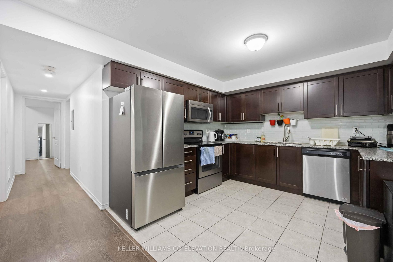 Listing Image 17
