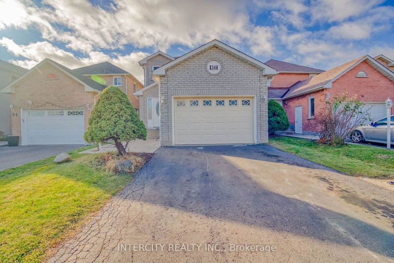 36 Merganser Cres  Brampton, L6W 4E7 | Image 1