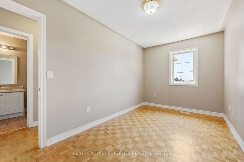 7173 Village Walk  Mississauga, L5W 1X2 | Image 21