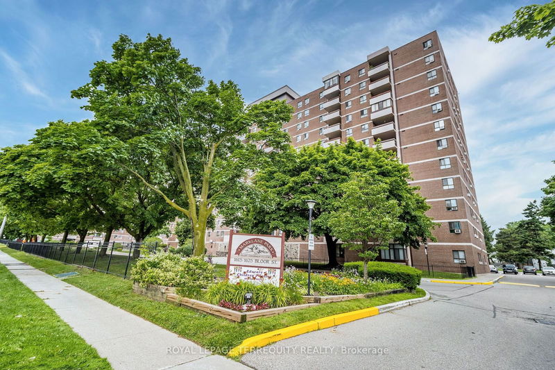 home for sale on 823-1625 Bloor Street E