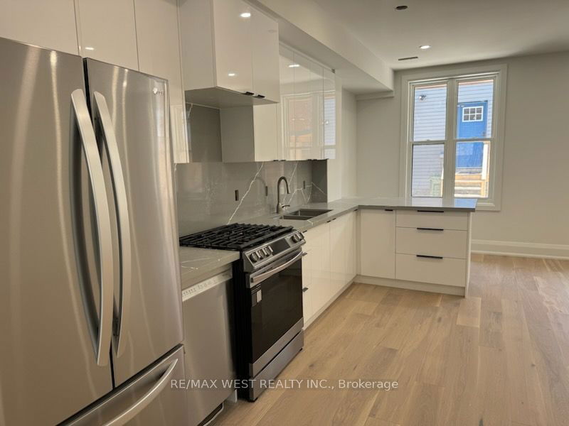 home for lease on Laneway-202 Perth Avenue