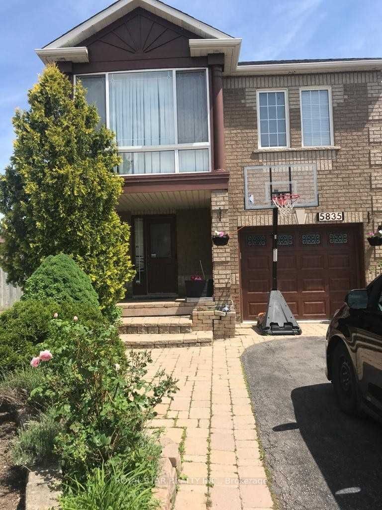 home for lease on 5835 Chessman Court
