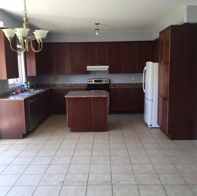 3152 Seabright Dr, Mississauga, L5M 0B4 | Image 3